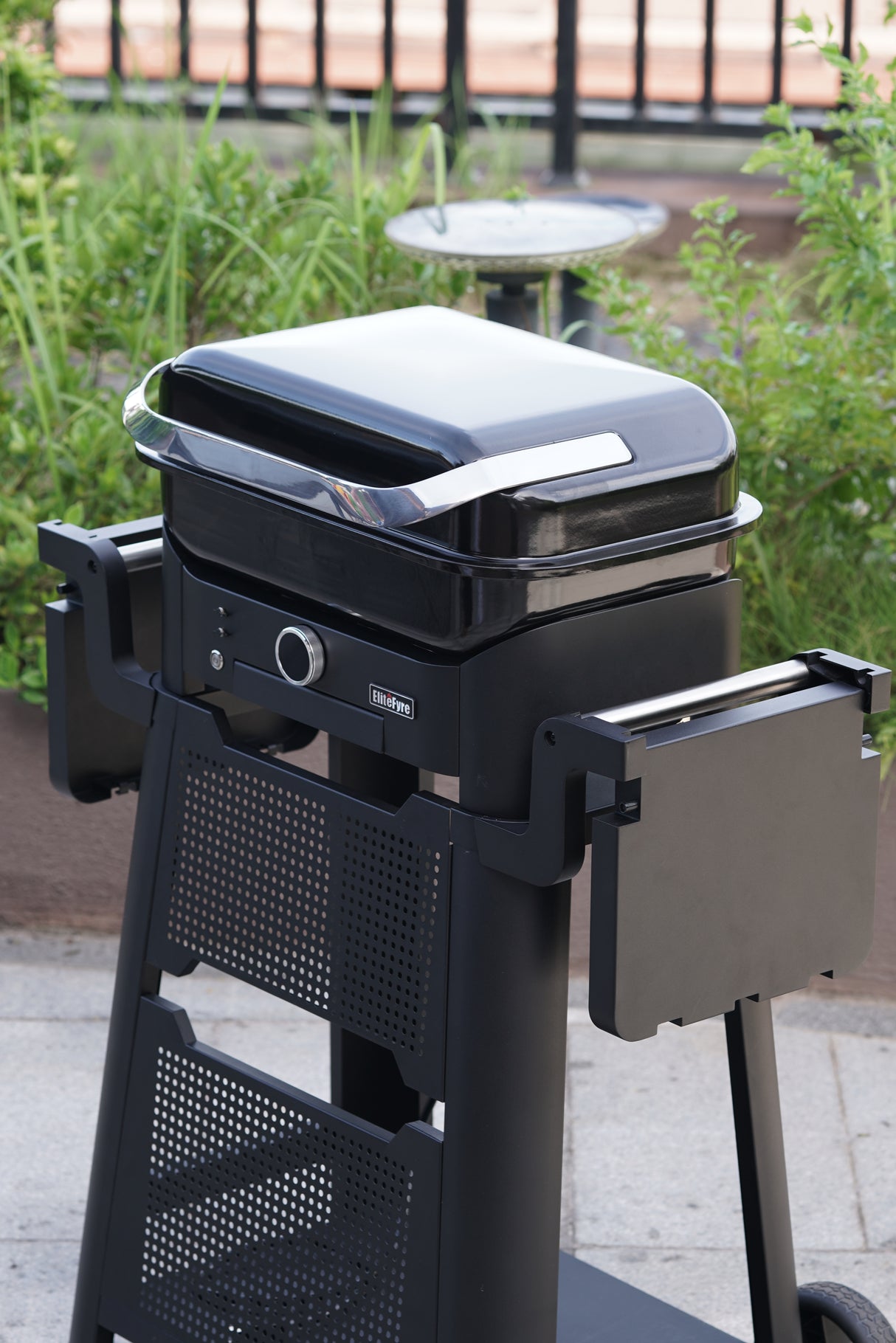 Volteq Electric Grill on Cart